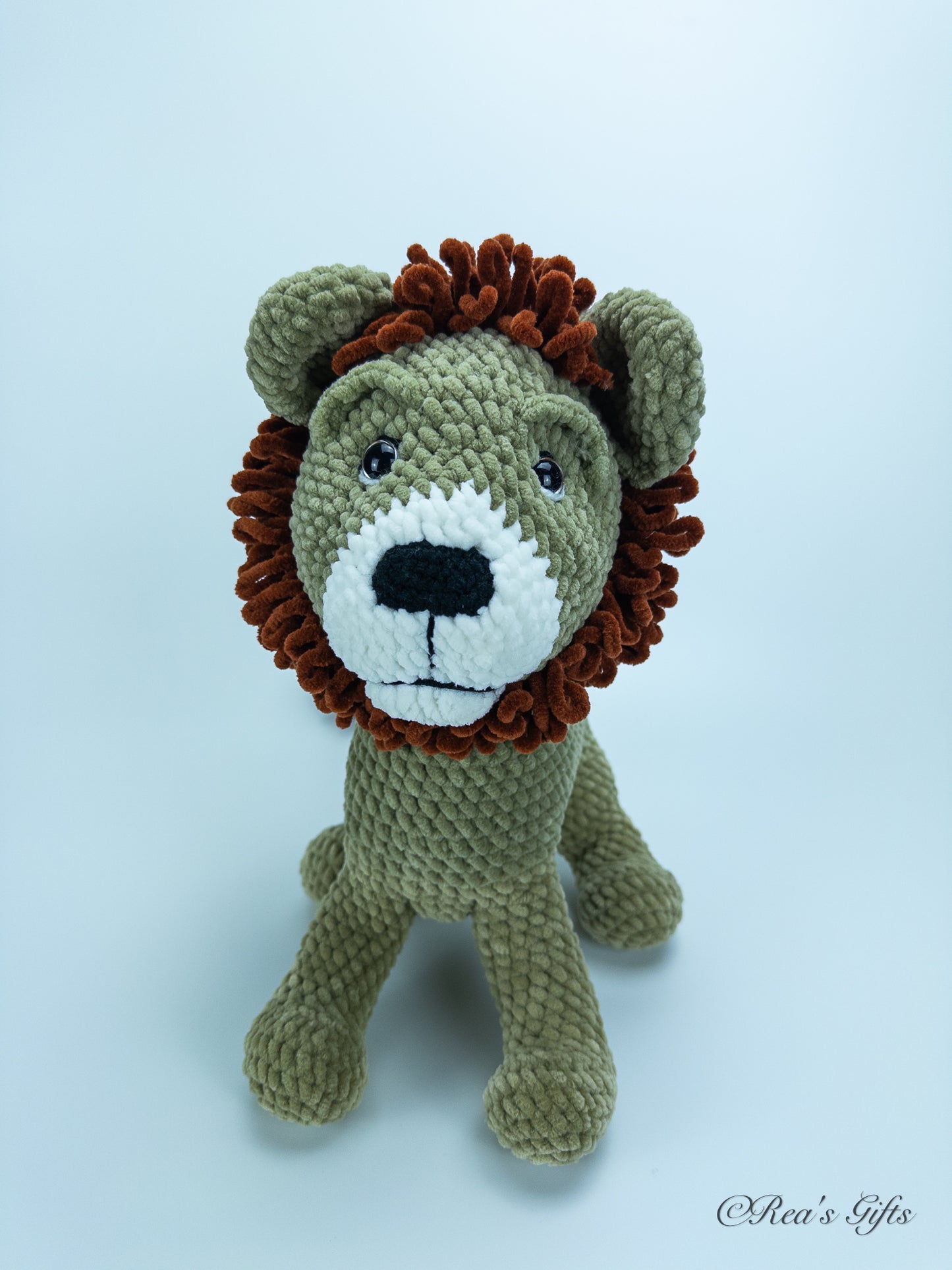 Crocheted Big-Mane Lion