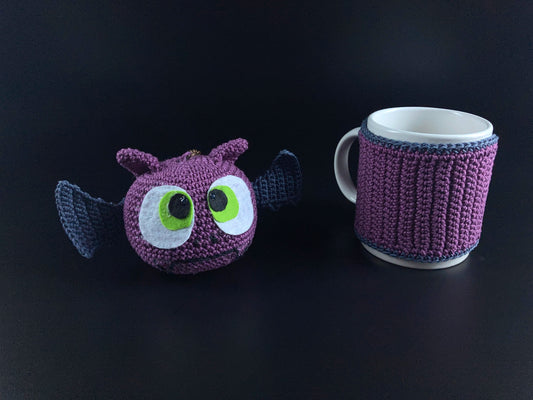 Halloween-i Amigurumi Denevér Kulcstartó és Bögre