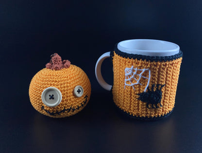 Halloween-i Amigurumi Tök Kulcstartó és Bögre